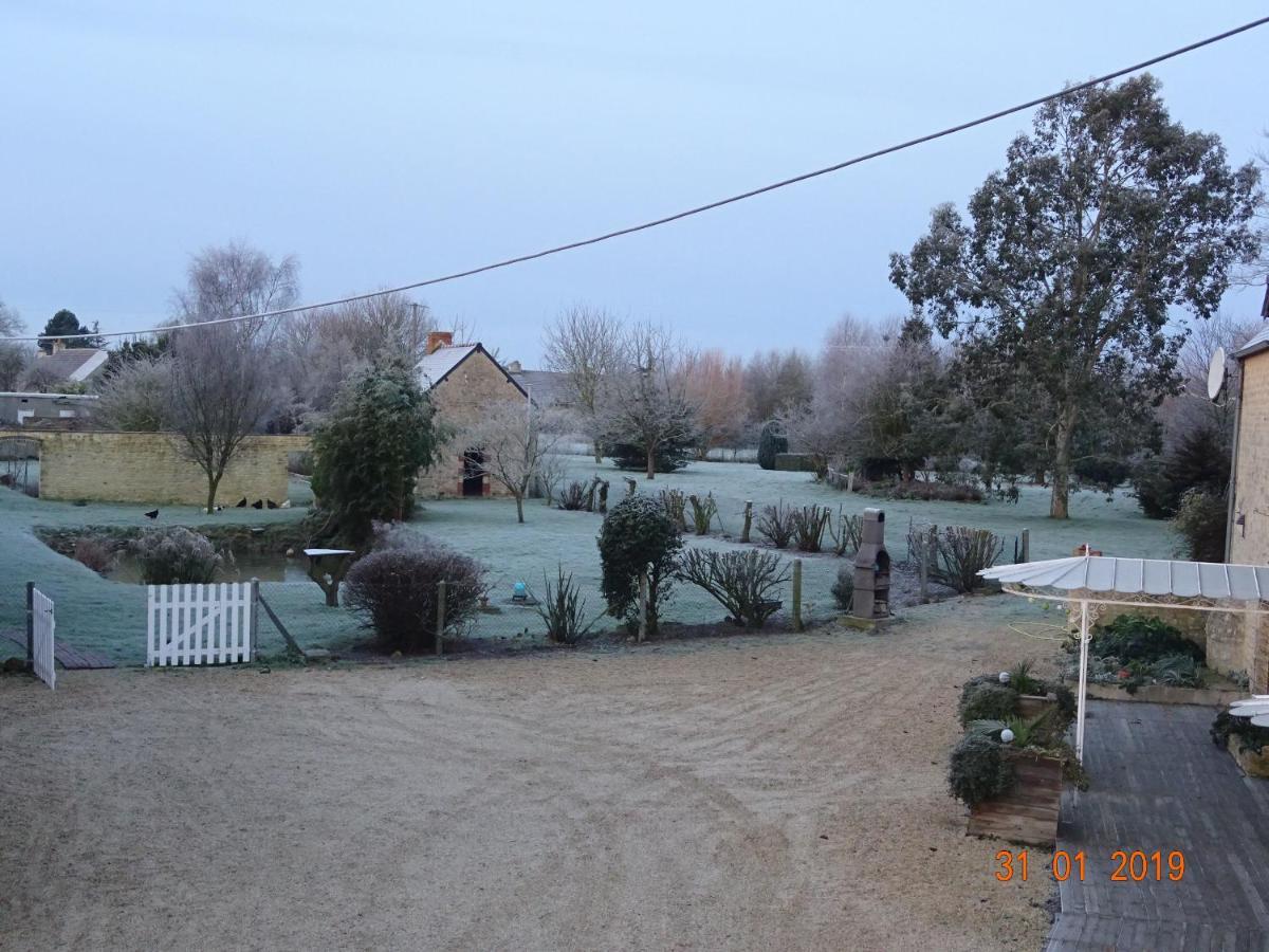 La Ferme Aux Chats Formigny Екстер'єр фото