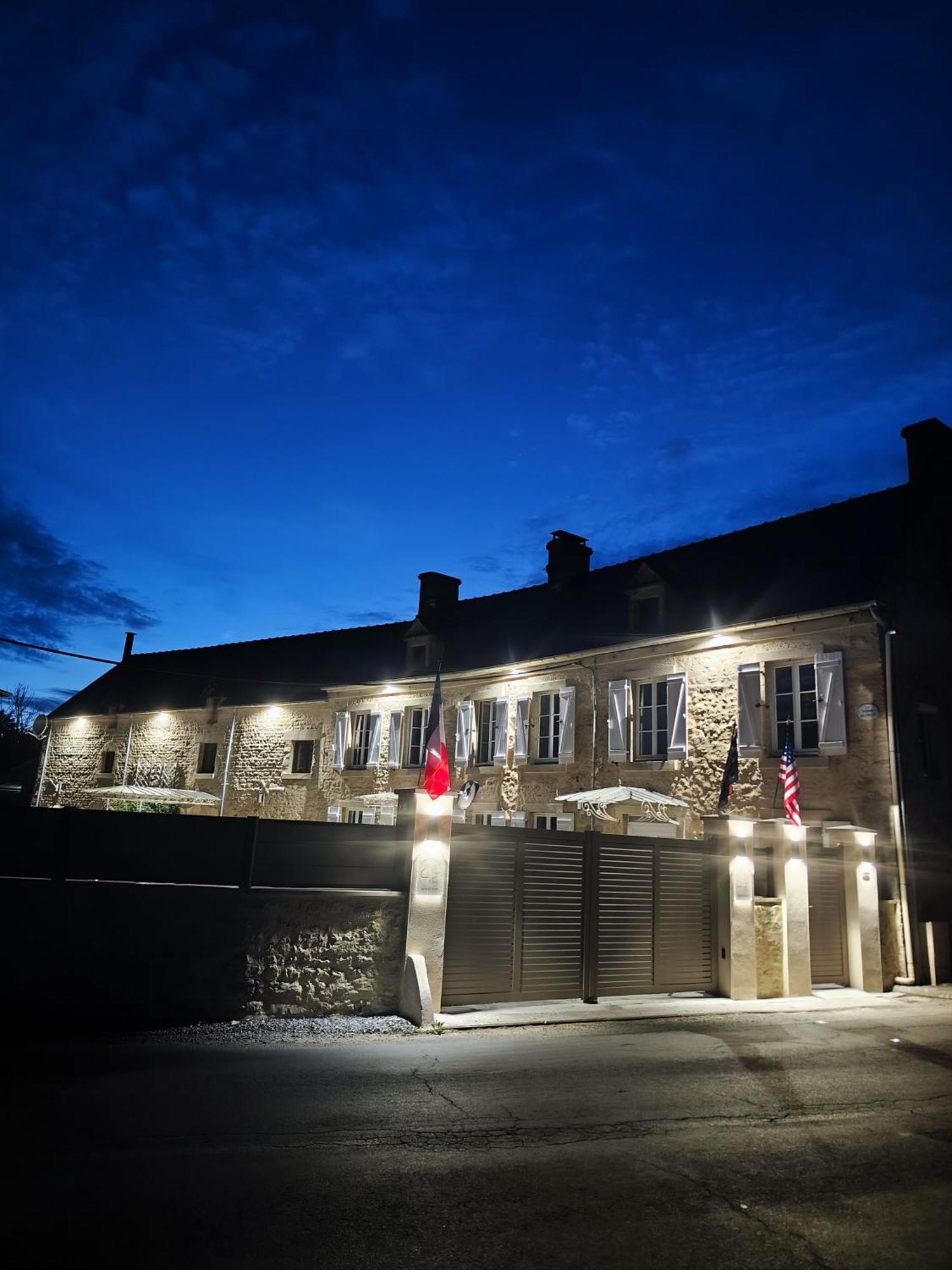 La Ferme Aux Chats Formigny Екстер'єр фото